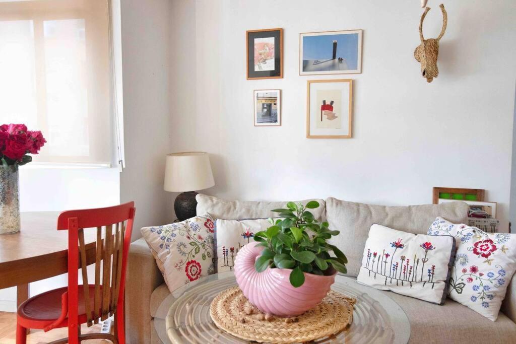 Apartamento Piso Centrico, Bonito, Acogedor, Con Aire Acondicionado, Jardines Y Enfrente Piscina Municipal De Penuelas Madrid