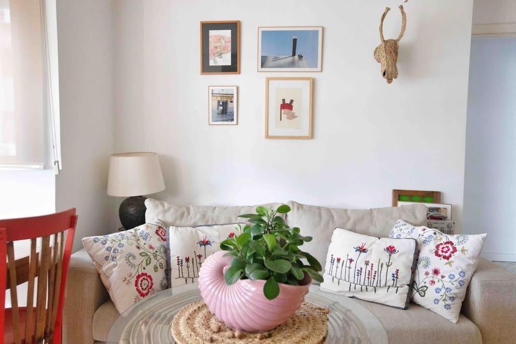 Piso Centrico, Bonito, Acogedor, Con Aire Acondicionado, Jardines Y Enfrente Piscina Municipal De Penuelas Apartamento Madrid